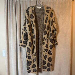 Dreamers Leopard cheetah Animal long Fuzzy Cardigan Sweater Duster Contemporary